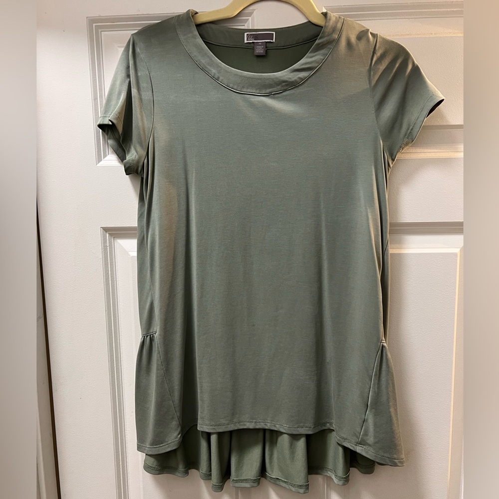 Chelsea 28 Green Peplum Back top